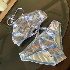 *** Billabong two piece. NWT